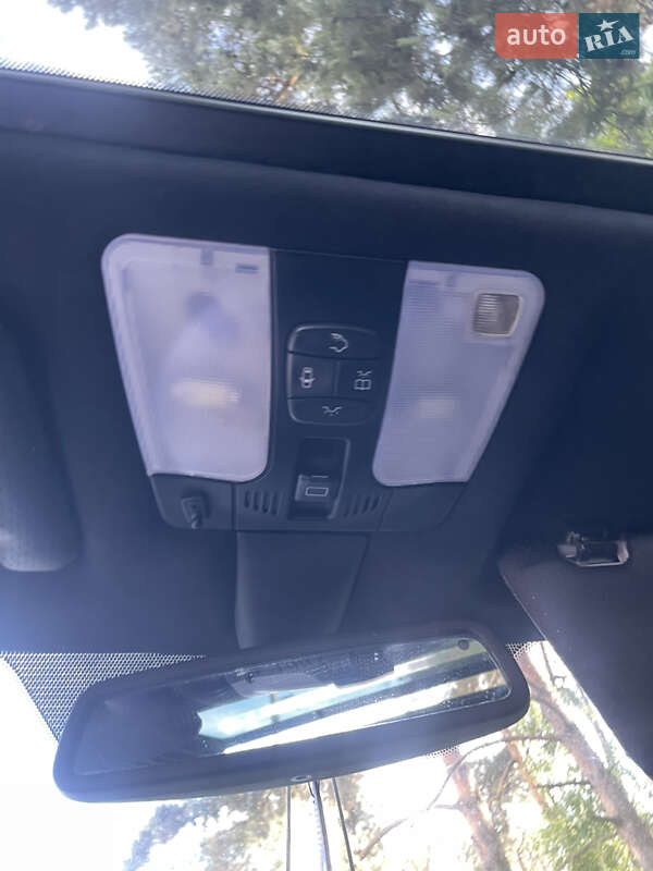 Седан Mercedes-Benz E-Class 2000 в Києві фото 15 Седан Mercedes-Benz E-Class 2000 в Києві