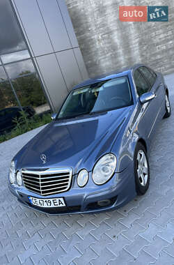 Седан Mercedes-Benz E-Class 2003 в Черновцах