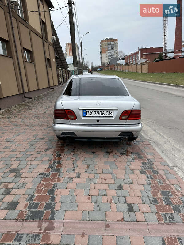 Седан Mercedes-Benz E-Class 1997 в Хмельницком