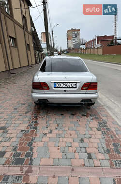 Седан Mercedes-Benz E-Class 1997 в 