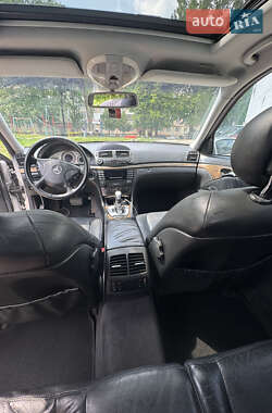 Седан Mercedes-Benz E-Class 2003 в 