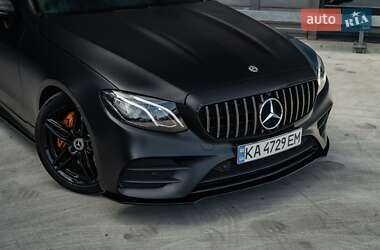 Купе Mercedes-Benz E-Class 2019 в 