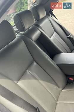 Седан Mercedes-Benz E-Class 2000 в 