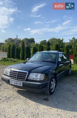 Седан Mercedes-Benz E-Class 1993 в Черновцах