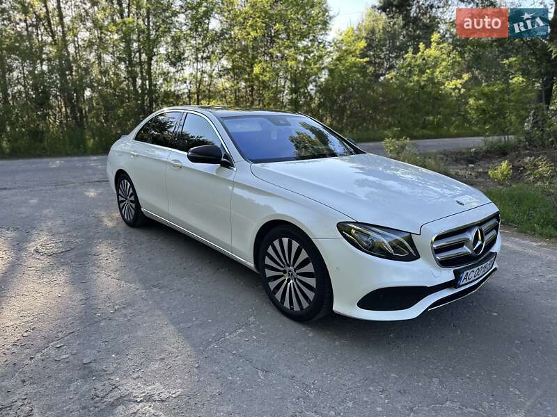 Mercedes-Benz E-Class 2016