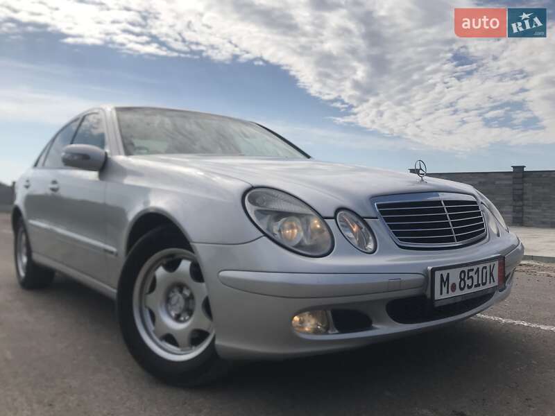 Седан Mercedes-Benz E-Class 2004 в 