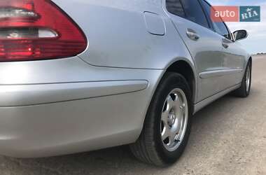 Седан Mercedes-Benz E-Class 2004 в 