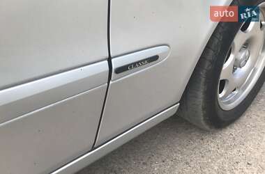 Седан Mercedes-Benz E-Class 2004 в 