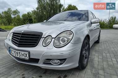 Седан Mercedes-Benz E-Class 2002 в Шептицькому