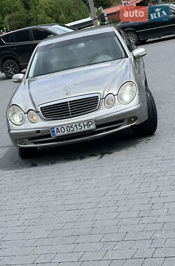 Седан Mercedes-Benz E-Class 2003 в 