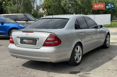 Седан Mercedes-Benz E-Class 2002 в 