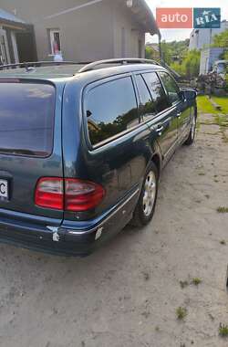 Универсал Mercedes-Benz E-Class 2001 в 