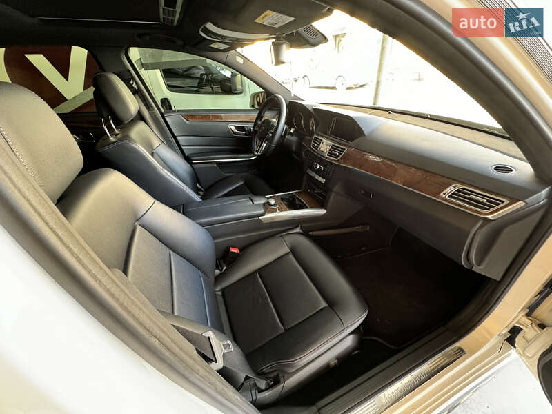 Седан Mercedes-Benz E-Class 2013 в Дніпрі