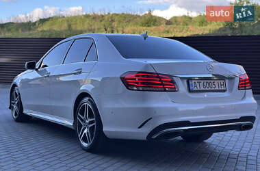 Седан Mercedes-Benz E-Class 2012 в 