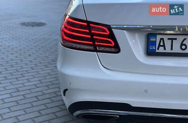 Седан Mercedes-Benz E-Class 2012 в 