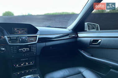 Седан Mercedes-Benz E-Class 2012 в 