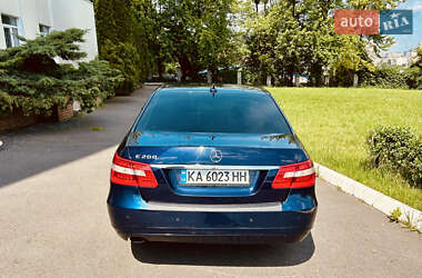 Седан Mercedes-Benz E-Class 2011 в 