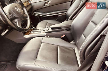 Седан Mercedes-Benz E-Class 2011 в 