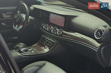 Седан Mercedes-Benz E-Class 2019 в 