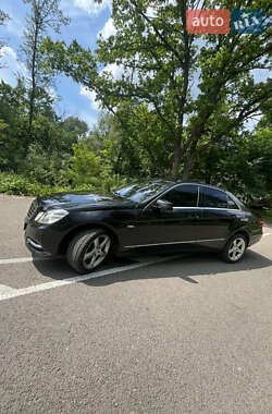 Седан Mercedes-Benz E-Class 2010 в 