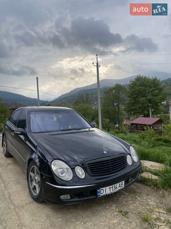 Mercedes-Benz E-Class 2003
