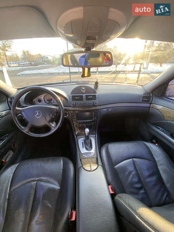 Седан Mercedes-Benz E-Class 2003 в Луцьку