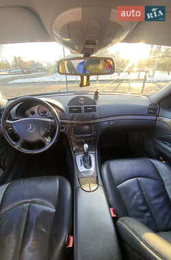 Седан Mercedes-Benz E-Class 2003 в 