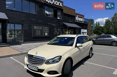 Універсал Mercedes-Benz E-Class 2015 в 