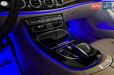 Седан Mercedes-Benz E-Class 2017 в 