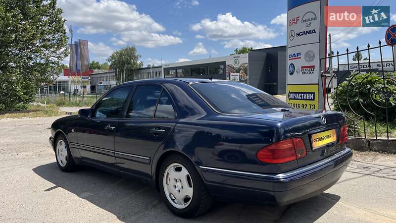 Седан Mercedes-Benz E-Class 1997 в Николаеве