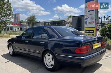 Седан Mercedes-Benz E-Class 1997 в 