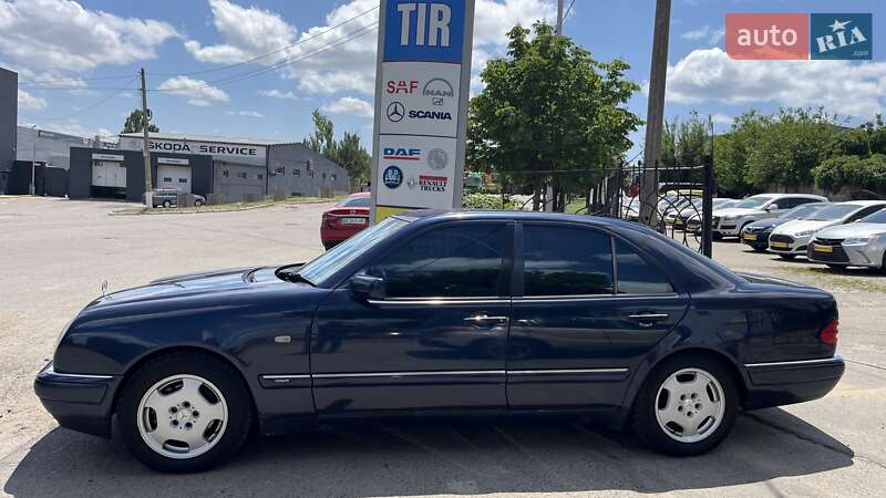 Седан Mercedes-Benz E-Class 1997 в Николаеве