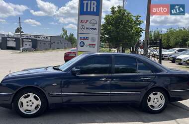 Седан Mercedes-Benz E-Class 1997 в 