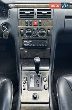 Седан Mercedes-Benz E-Class 1997 в 