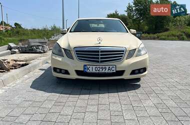 Седан Mercedes-Benz E-Class 2009 в Львові