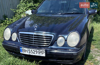 Седан Mercedes-Benz E-Class 2000 в Одесі