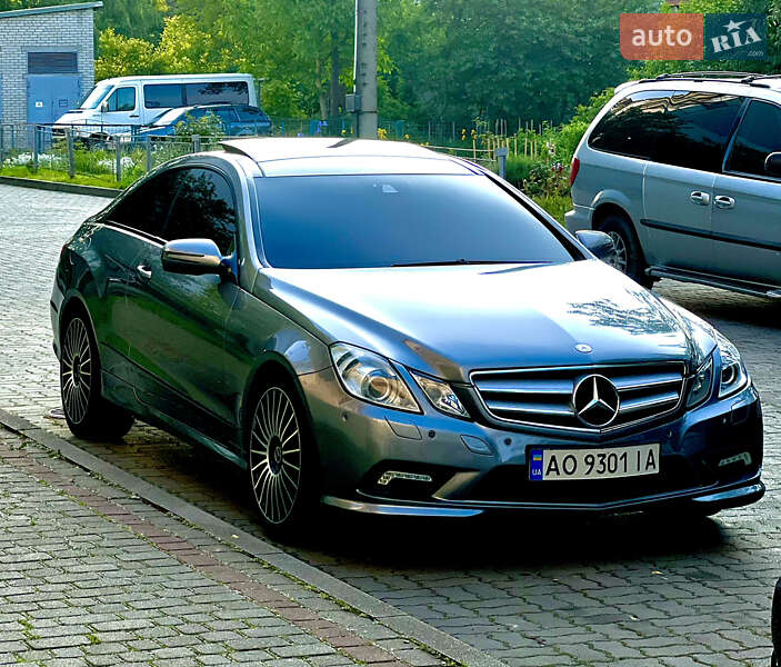 Купе Mercedes-Benz E-Class 2009 в Самборе
