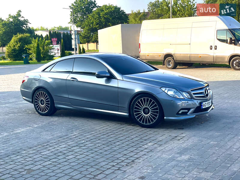 Купе Mercedes-Benz E-Class 2009 в Самборе