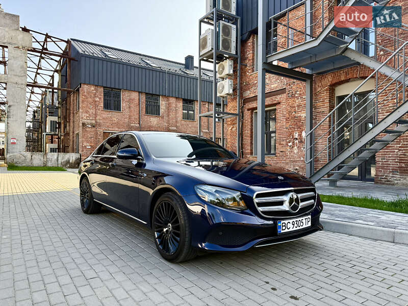 Седан Mercedes-Benz E-Class 2018 в 