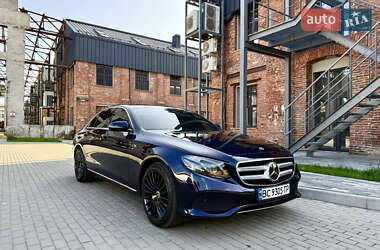Седан Mercedes-Benz E-Class 2018 в 