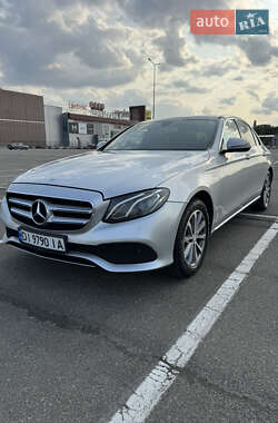 Седан Mercedes-Benz E-Class 2016 в Киеве