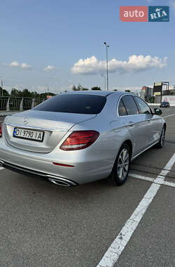 Седан Mercedes-Benz E-Class 2016 в 