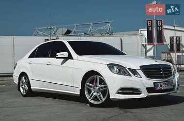 Седан Mercedes-Benz E-Class 2012 в 