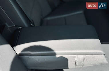 Седан Mercedes-Benz E-Class 2012 в 