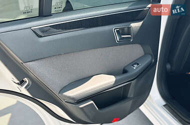 Седан Mercedes-Benz E-Class 2012 в 