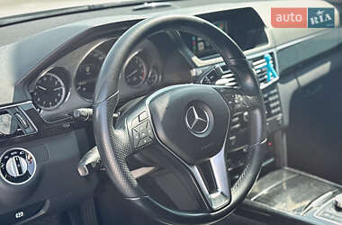 Седан Mercedes-Benz E-Class 2012 в 