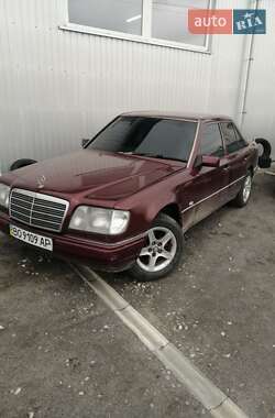 Седан Mercedes-Benz E-Class 1989 в Тернополе