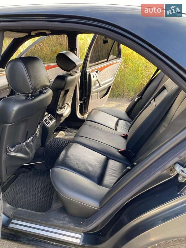 Седан Mercedes-Benz E-Class 1998 в Ровно