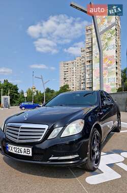 Седан Mercedes-Benz E-Class 2012 в Харькове