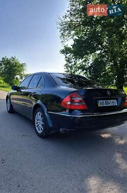 Седан Mercedes-Benz E-Class 2003 в 